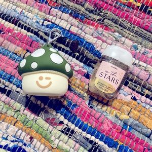 BBW Bath & Body Works Green Winky Mushroom PocketBac Holder & Sanitizer Bundle🍄